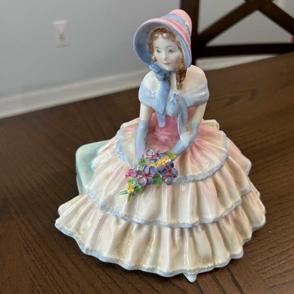 Vintage Royal Doulton England Lady with Flowers “ Day Dreams” HN 1731